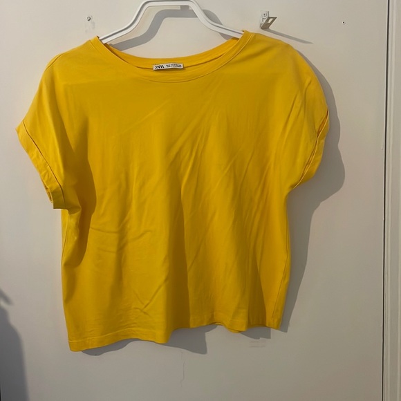 Zara yellow top medium - Picture 1 of 3